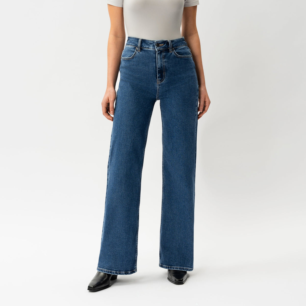 Relaxed ComfortDenim™ Jeans