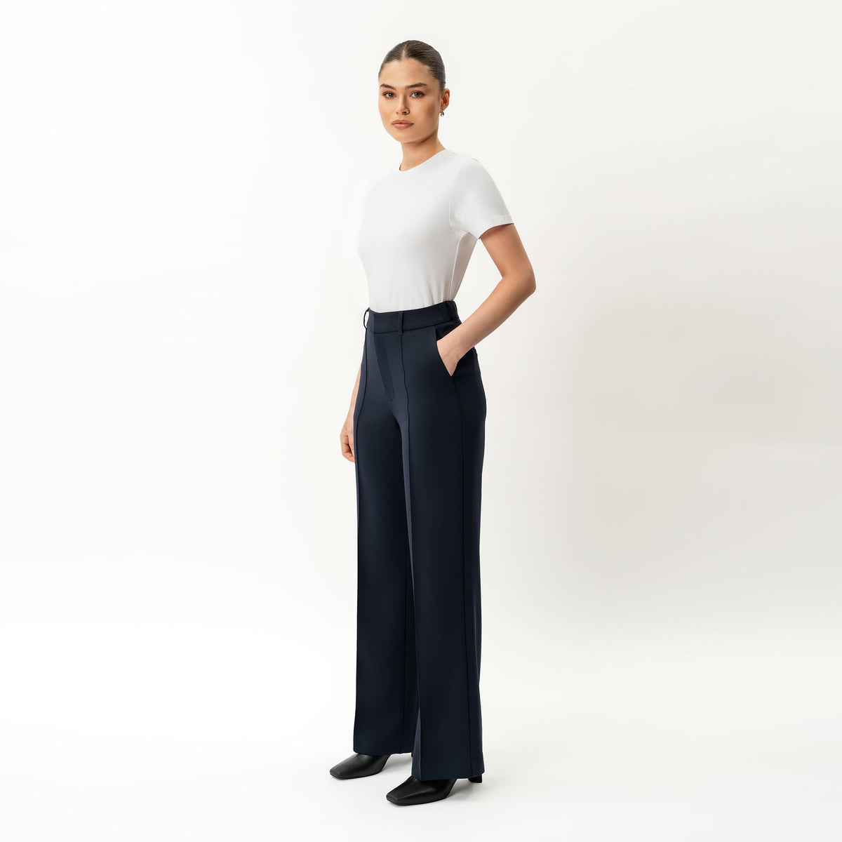Crepe Relaxed Trouser