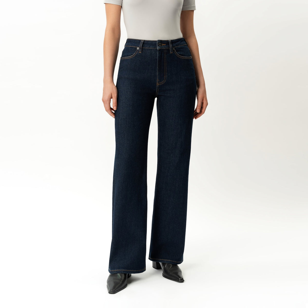 Relaxed ComfortDenim™ Jeans