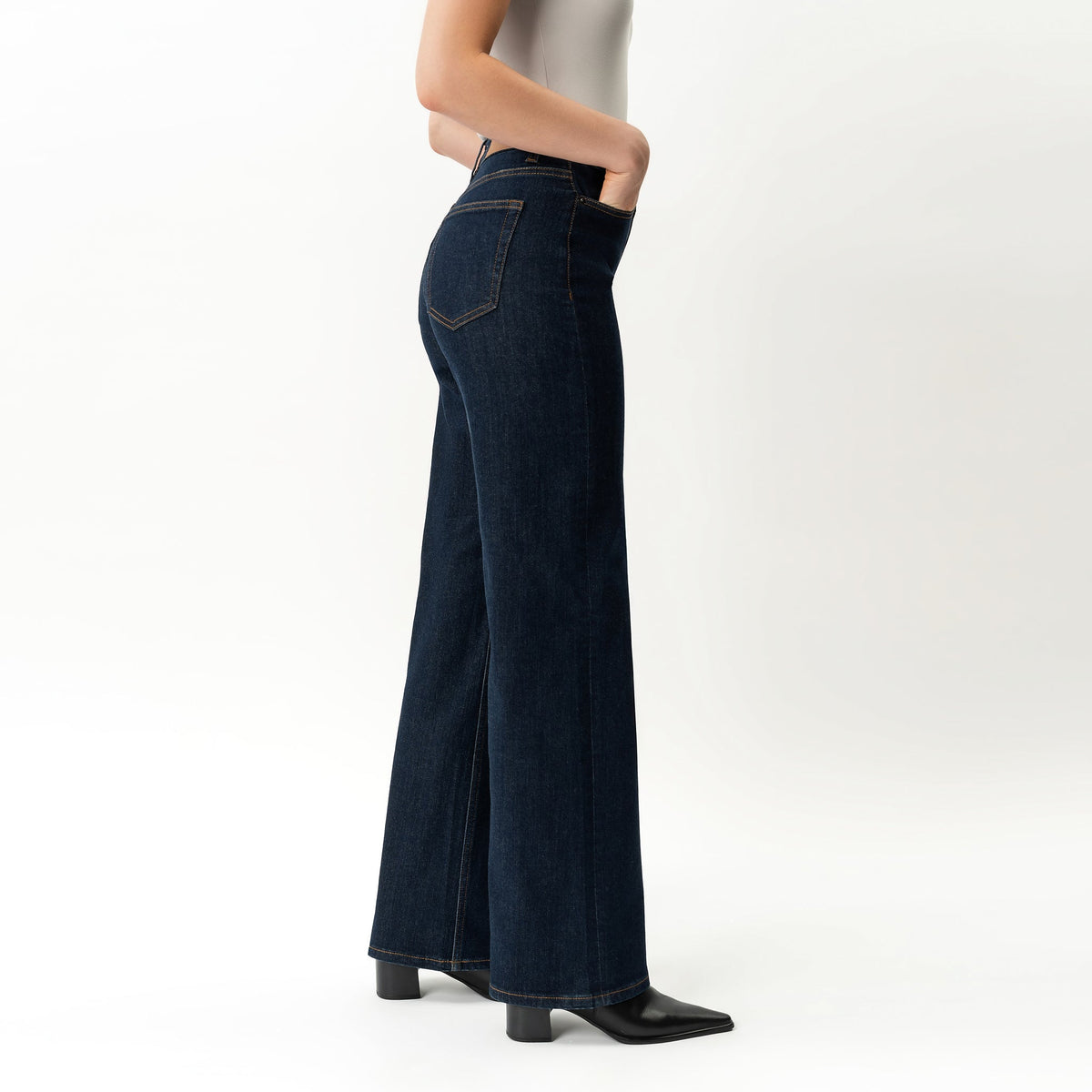 Relaxed ComfortDenim™ Jeans