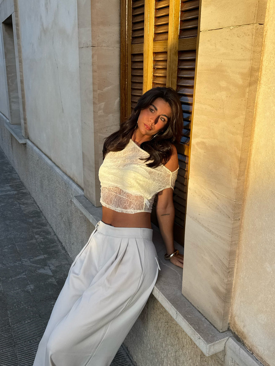Mary fitted lace top - Cream white