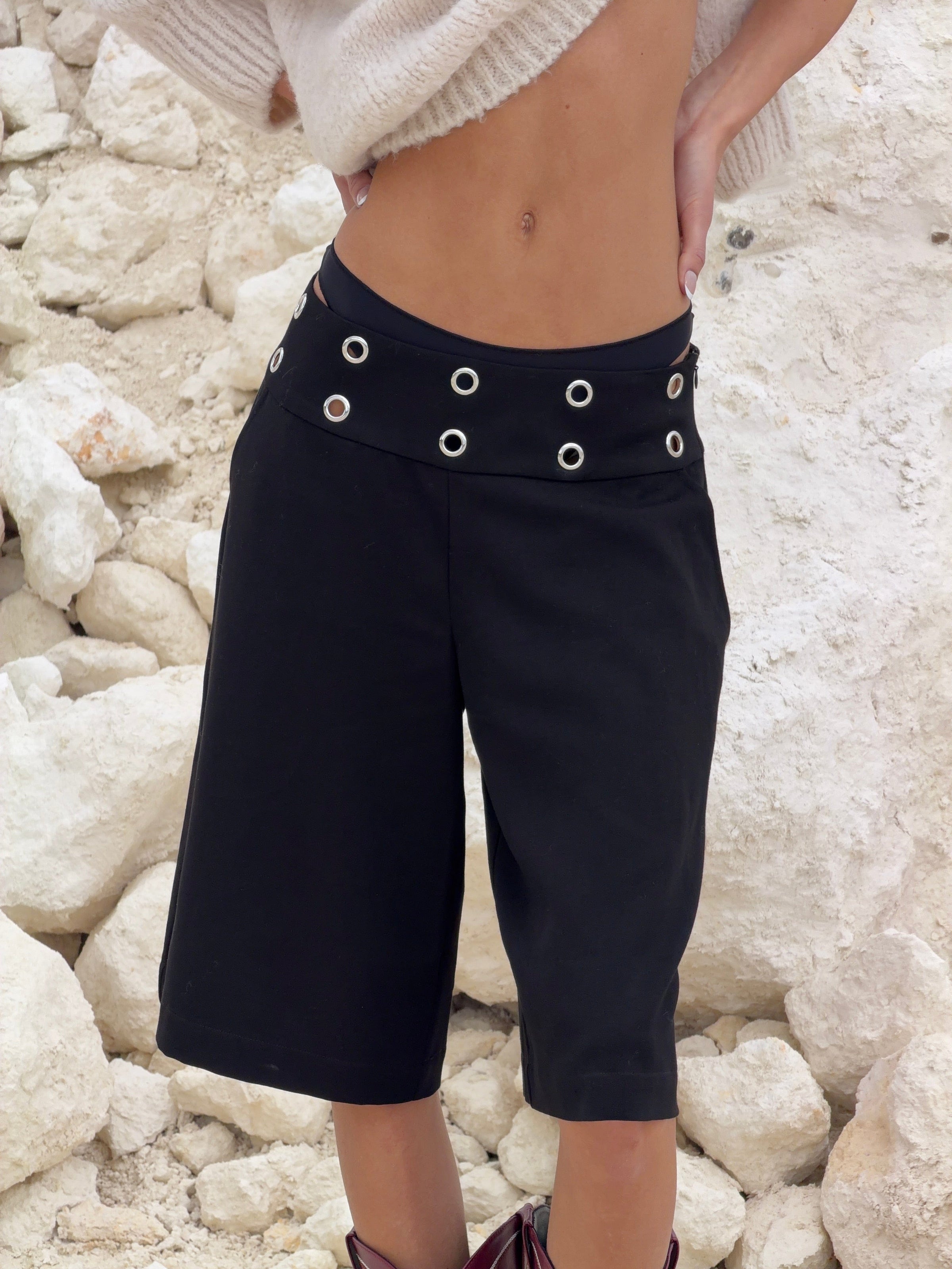 Lara eyelet bermuda shorts - Sort