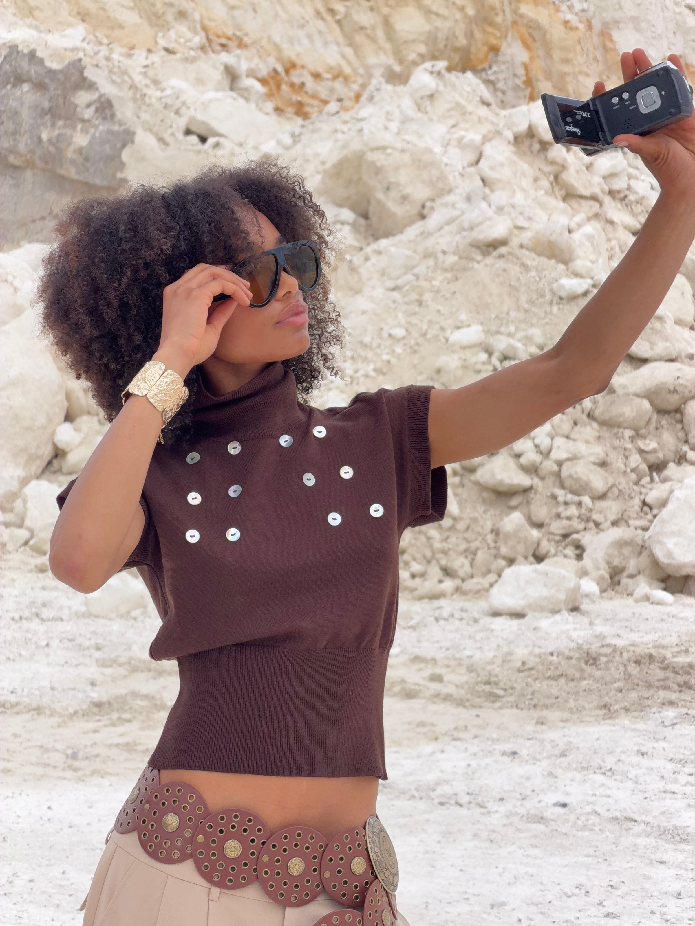 Bea high neck knitted top - Dark brown
