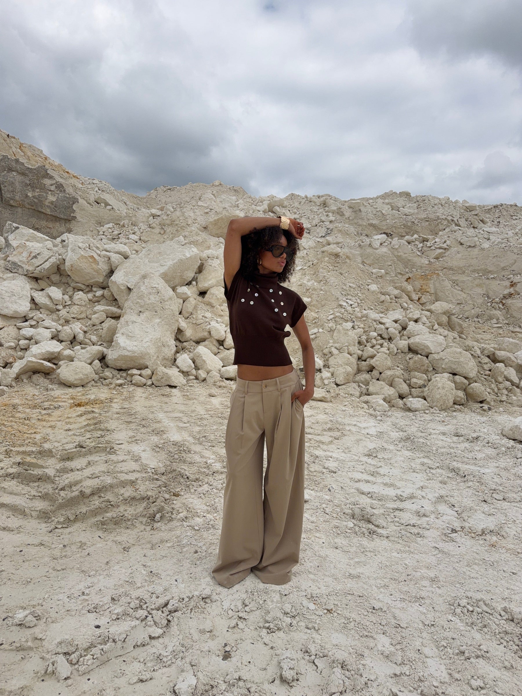Bea high neck knitted top - Dark brown