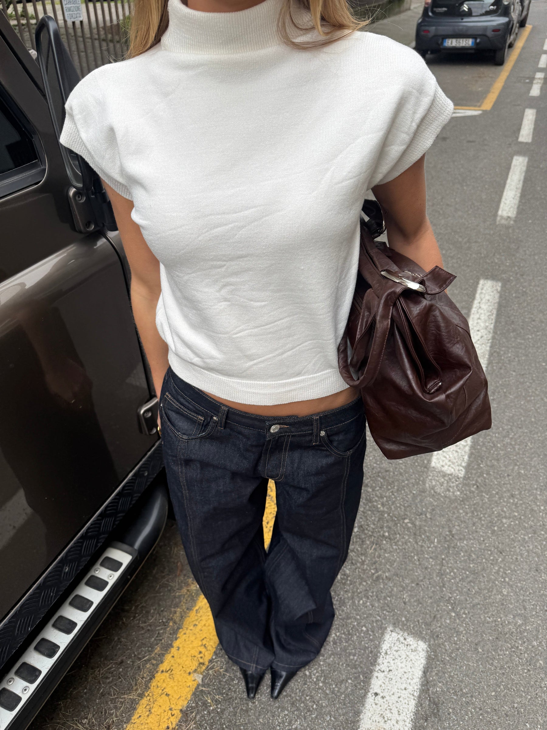 Iris high neck knit top - Beige