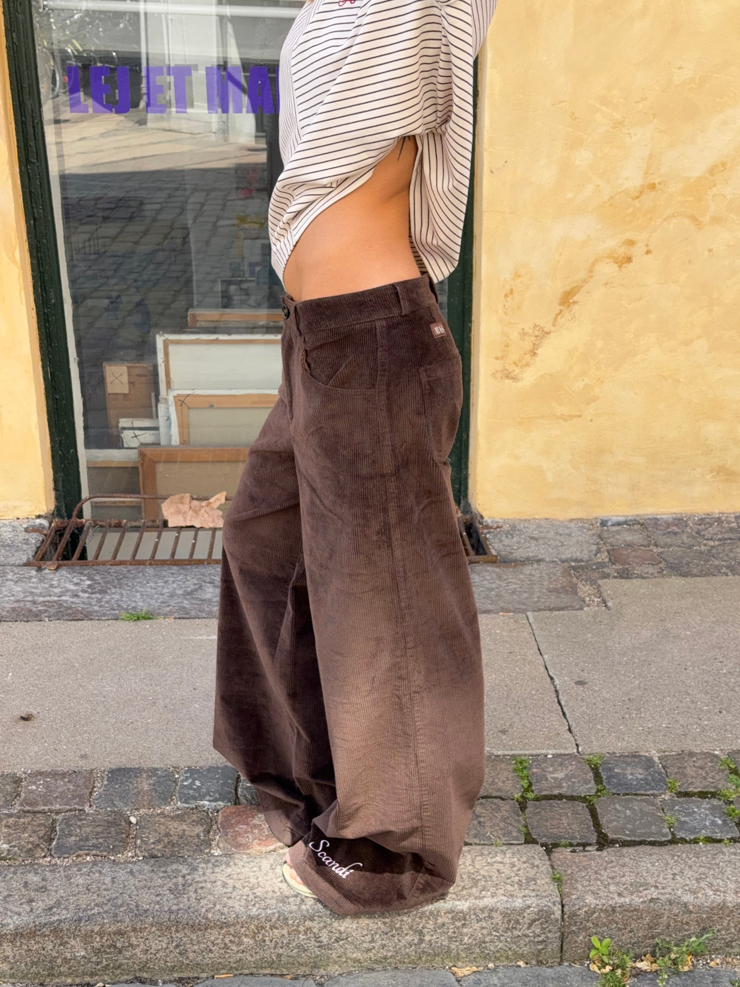 Celina baggy corduroy pants - Dark brown