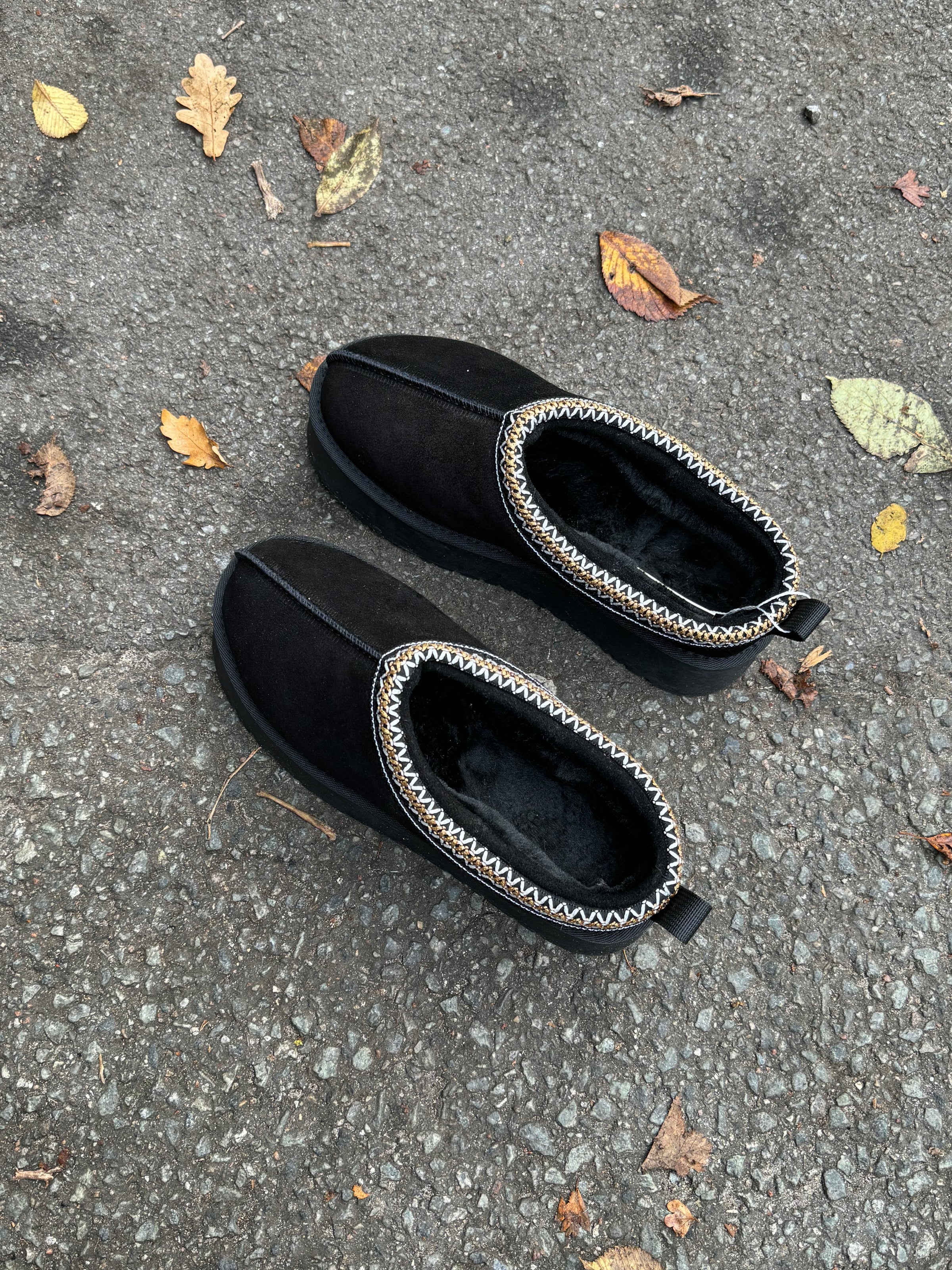 Tora platform teddy shoe - Black