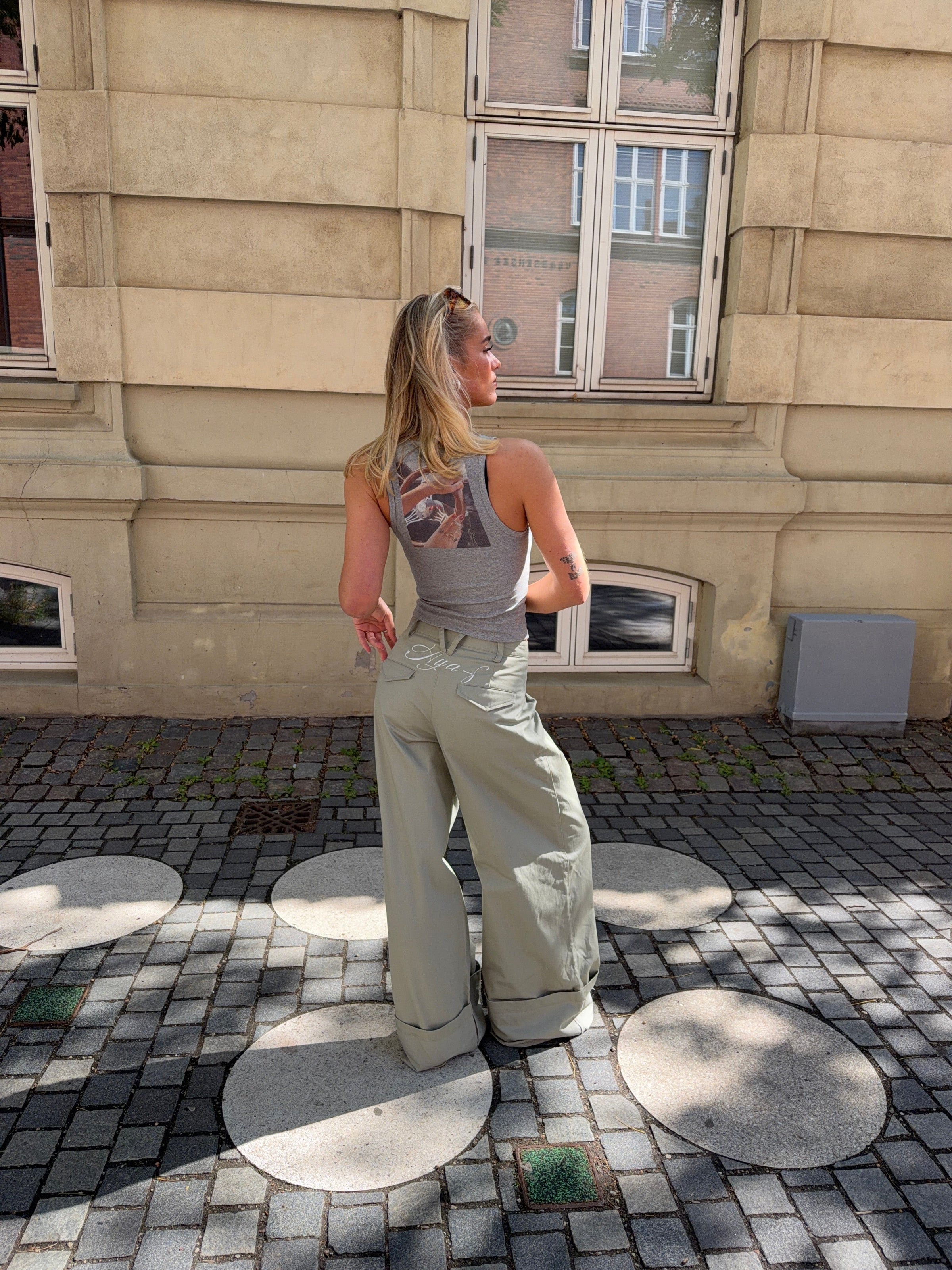 Neva fold up pants - Army green