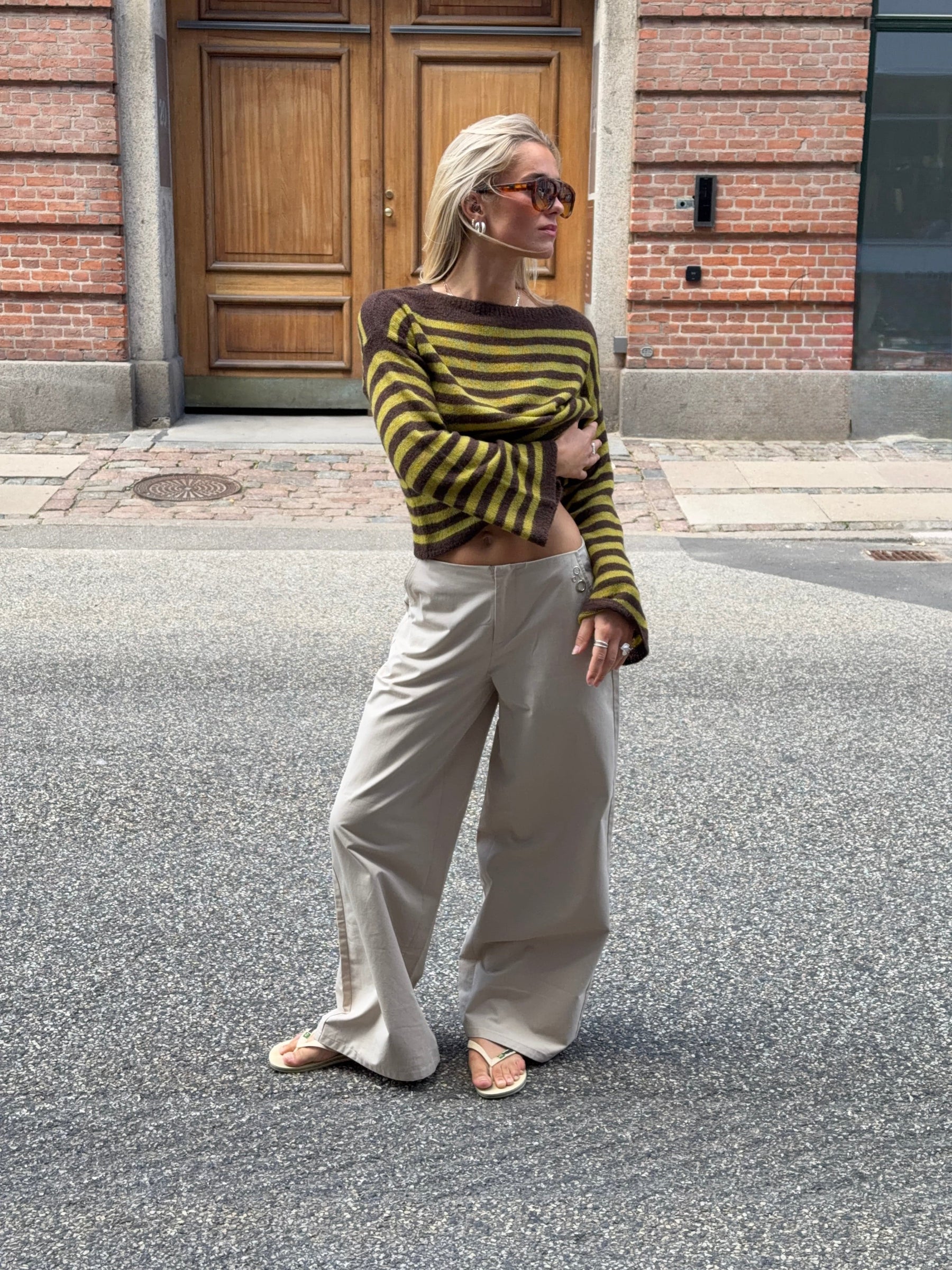 Tara eyelet baggy pants - Taupe