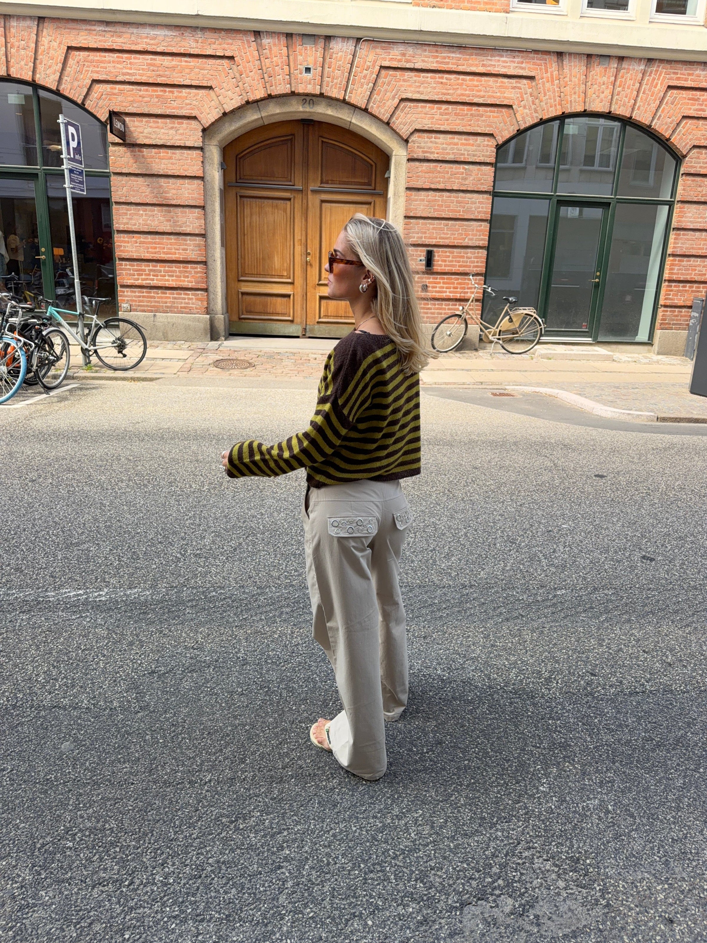 Tara eyelet baggy pants - Taupe