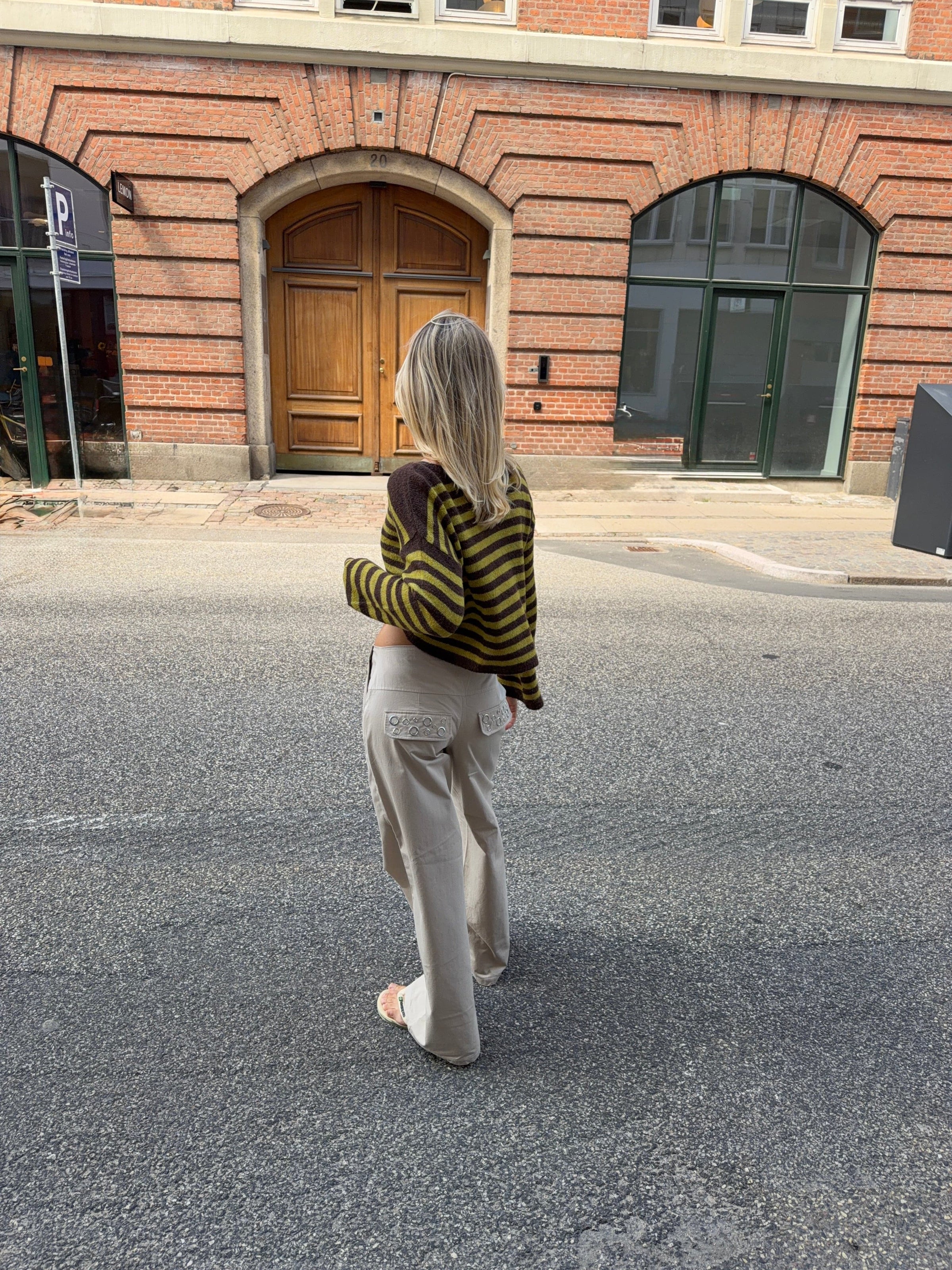 Tara eyelet baggy pants - Taupe